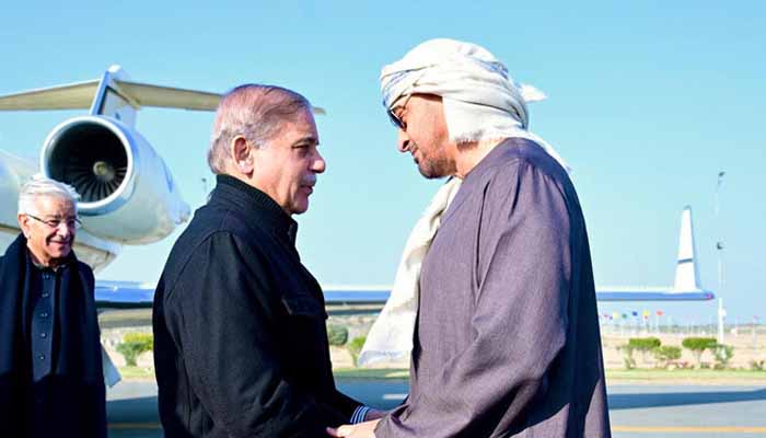 متحدہ عرب امارات کے صدر شیخ محمد بن زاید النہیان پاکستان پہنچ گئے