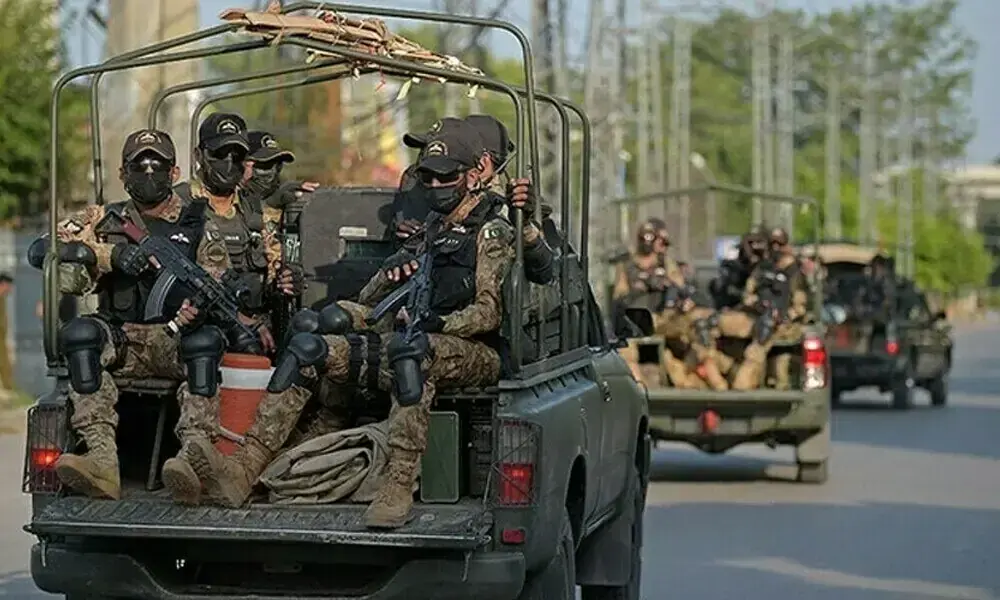 بلوچستان میں دہشت گردی کی لہر، 37 شدت پسند اور 10 سکیورٹی اہلکار ہلاک، کوئٹہ میں ایمرجنسی نافذ