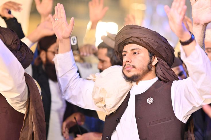 بریکنگ نیوز: ٹی ایل پی رہنما انس رضوی ڈیرہ اسماعیل خان سے گرفتار