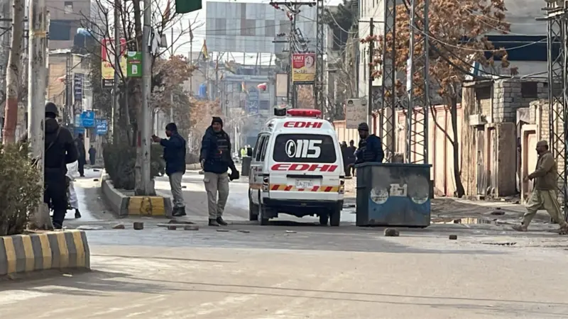 بلوچستان میں شدت پسندوں کے حملے ناکام، کوئٹہ ریڈ زون سیل، فائرنگ و دھماکوں میں پولیس اہلکار شہید