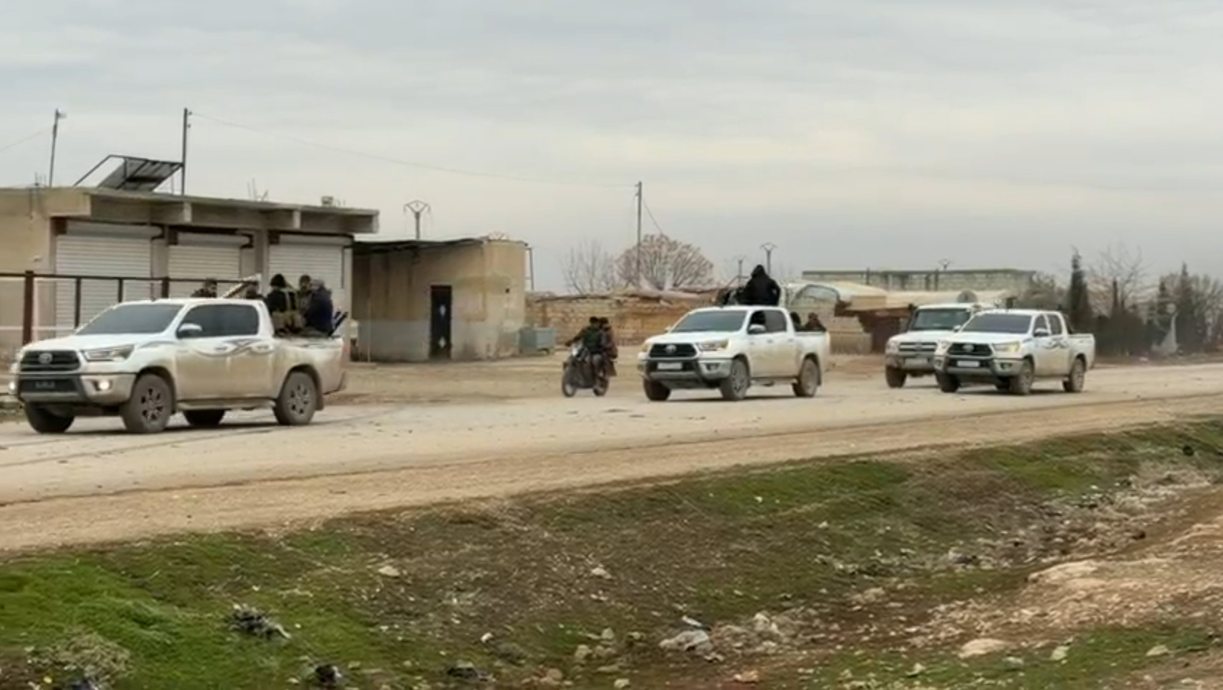 جنگ بندی کے پہلے دن شامی فوج پر SDF کی شدید بمباری، 11 اہلکار ہلاک، 25 سے زائد زخمی
