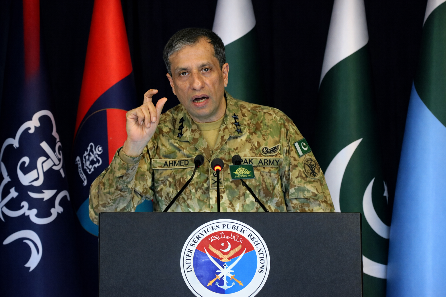 پختونخوا میں دہشتگردی کیلئے سازگار سیاسی ماحول فراہم کیا جاتا ہے: ڈی جی آئی ایس پی آر