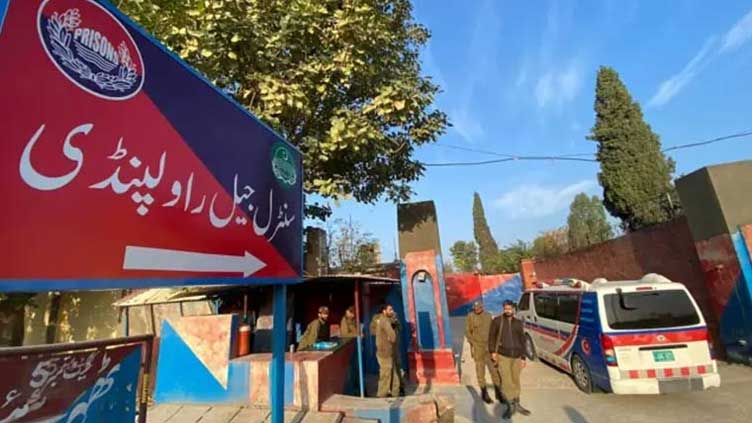اڈیالہ جیل میں عمران خان کی آنکھوں کا طبی معائنہ جاری
