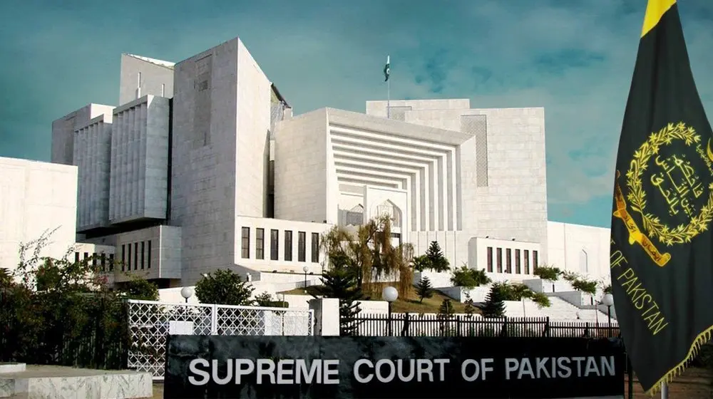 سپریم کورٹ نے عمران خان کیخلاف ہرجانہ کیس میں ٹرائل کورٹ کو کارروائی سے روک دیا