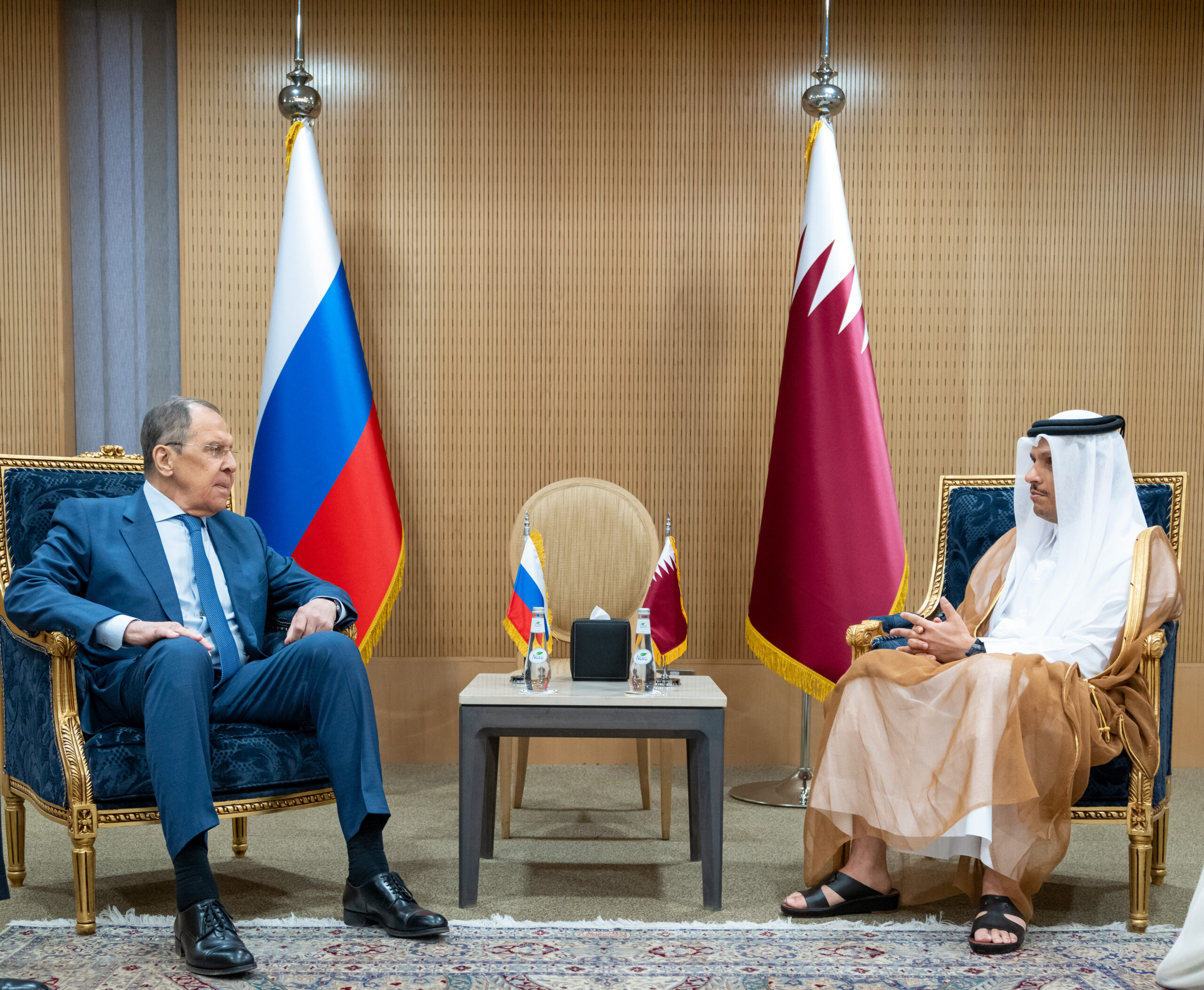 روس اور قطر کا فوجی کارروائیاں فوری بند کرنے کا مطالبہ