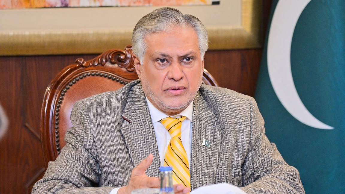 پاکستان کا بڑا سفارتی بریک تھرو، ایران نے 20 پاکستانی جہازوں کو آبنائے ہرمز سے گزرنے کی اجازت دے دی