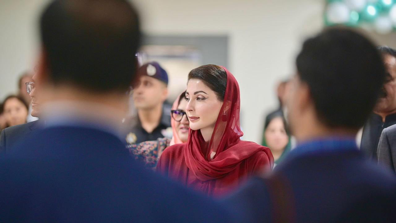 لاہور میں تاریخی ورثے کی بحالی: سڑکوں اور عمارتوں کے پرانے نام بحال کرنے کا فیصلہ