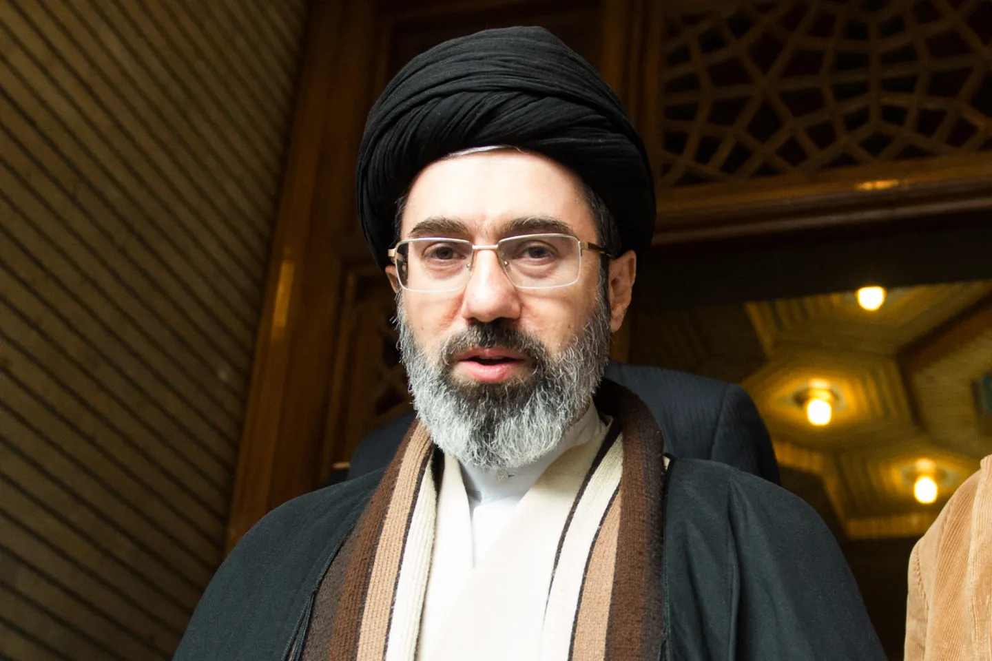ایرانی قیادت کا قومی اتحاد پر زور، دشمن کی صفوں میں دراڑ پڑ گئی: آیت اللہ خامنہ ای