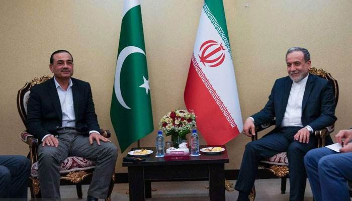 امریکا-ایران کشیدگی: فیلڈ مارشل عاصم منیر کی تہران میں ایرانی وزیر خارجہ سے ملاقات