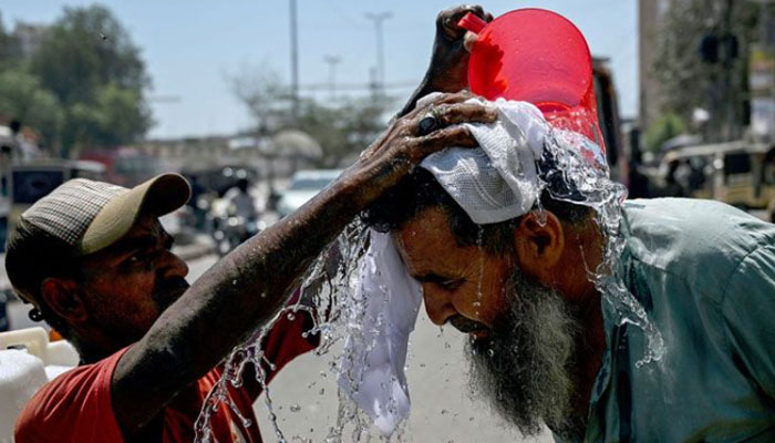 سندھ میں ہیٹ ویو کا خدشہ، کئی اضلاع میں پارہ 50 ڈگری تک جانے کا امکان