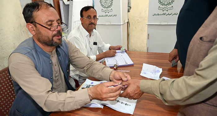 گلگت بلتستان میں ووٹوں کی گنتی جاری، غیر سرکاری نتائج آنا شروع
