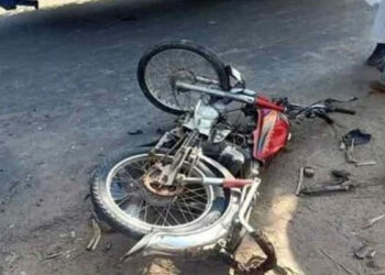 کبیروالا میں بس کی موٹرسائیکل کو ٹکر، خاندان کے 3 افراد جاں بحق