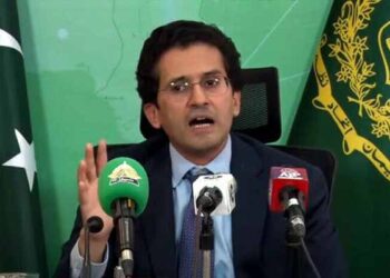 پیٹرول اور ڈیزل کی قیمتوں میں مزید کمی کا امکان؟ وزیر پیٹرولیم کا اہم بیان