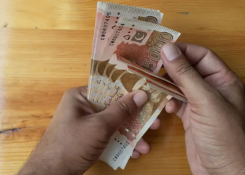 بجٹ سے قبل اقتصادی سروے میں معیشت میں استحکام کا دعویٰ، روزگار کے مواقع پر سوالات برقرار