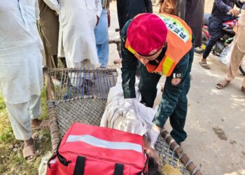 منچن آباد میں ٹریفک حادثہ، راہگیر زخموں کی تاب نہ لاتے ہوئے چل بسا