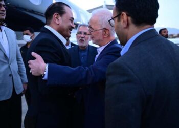 فیلڈ مارشل عاصم منیر تہران پہنچ گئے، آیت اللہ خامنہ ای کا آخری دیدار جاری